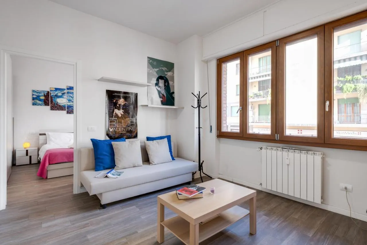 Lulli Bright And Cozy Flat Διαμέρισμα Φλωρεντία 0*,