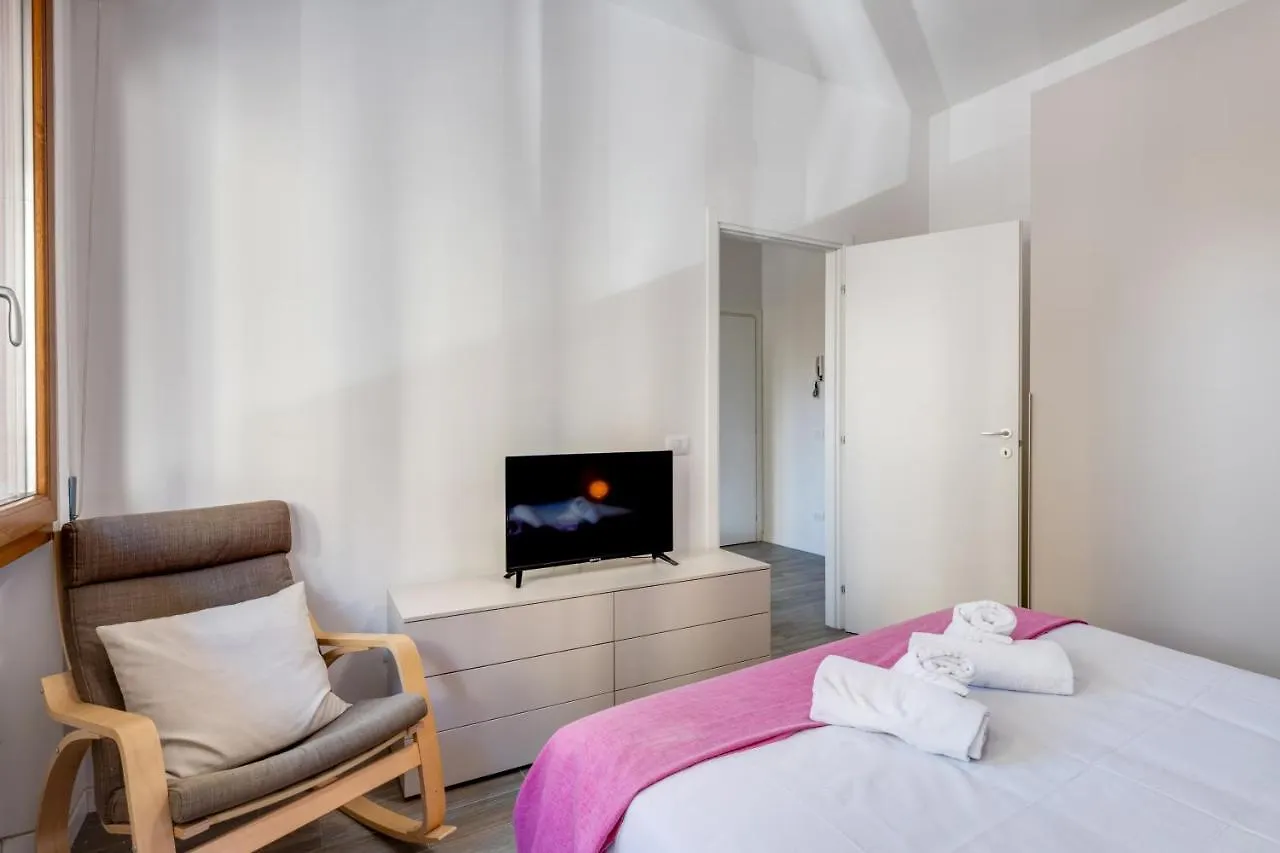 Lulli Bright And Cozy Flat Διαμέρισμα Φλωρεντία